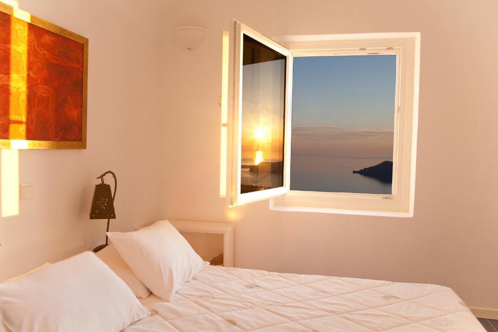 Whitedeck Santorini Otel Imerovigli  Oda fotoğraf